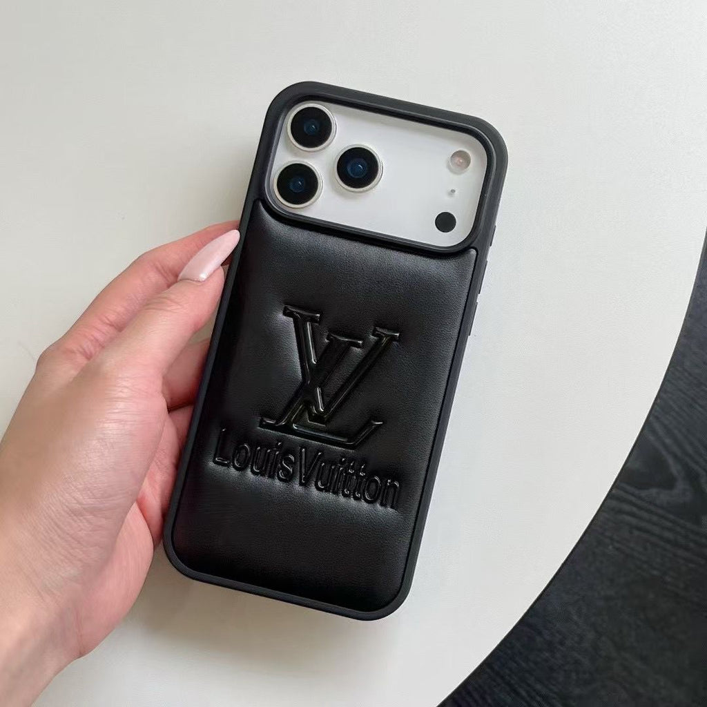 Luxury Louis Vuitton iPhone 17 Pro Max Case – Ultra-Slim Designer LV Cover For iPhone
