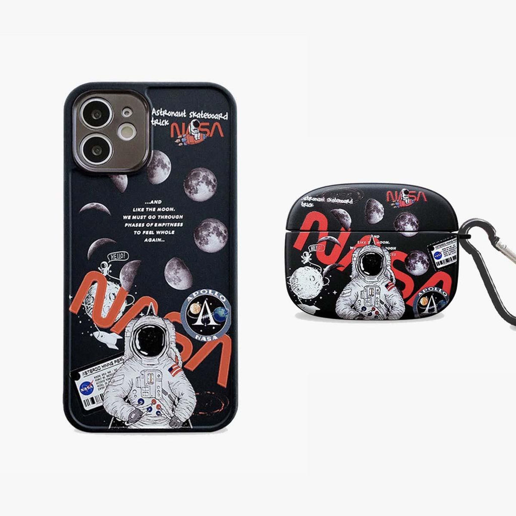 Limited Black Astronaut Phone & AirPods Case | 2-Pack – iPhone 18 Pro Max