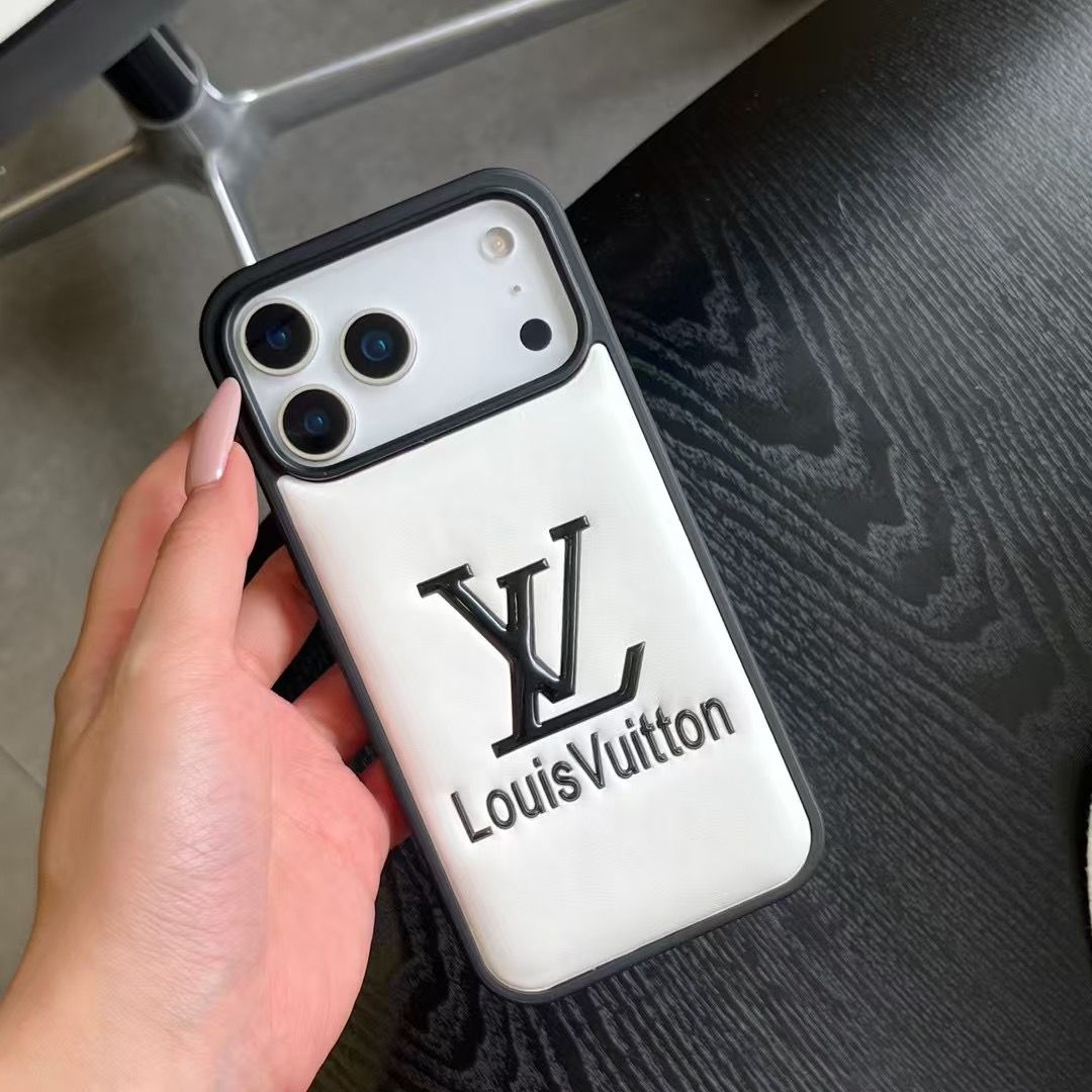 Luxury Louis Vuitton iPhone 17 Pro Max Case – Ultra-Slim Designer LV Cover For iPhone