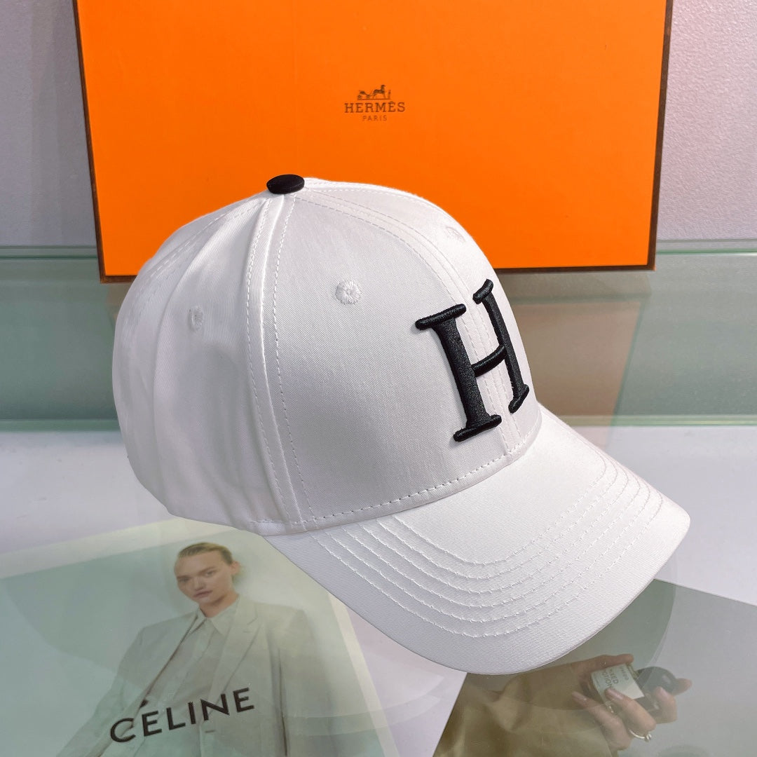 Hermès H Embroidered Cotton Baseball Cap