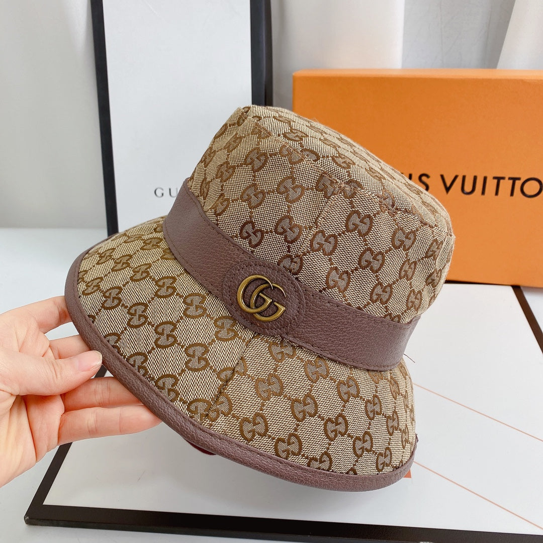 Gucci Bucket Hat GG Belt Buckle