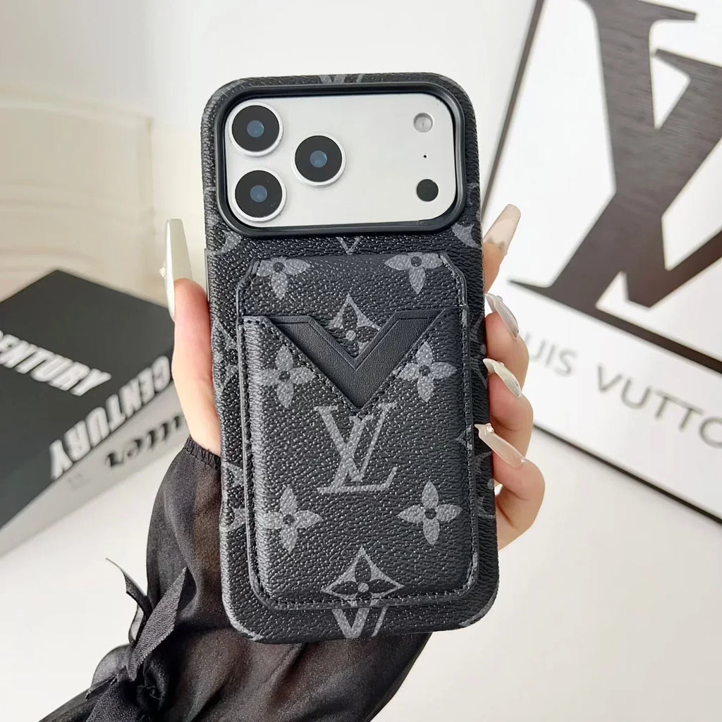 Louis Vuitton iPhone 18 Pro Max Case with Cardholder – Small Monogram Leather