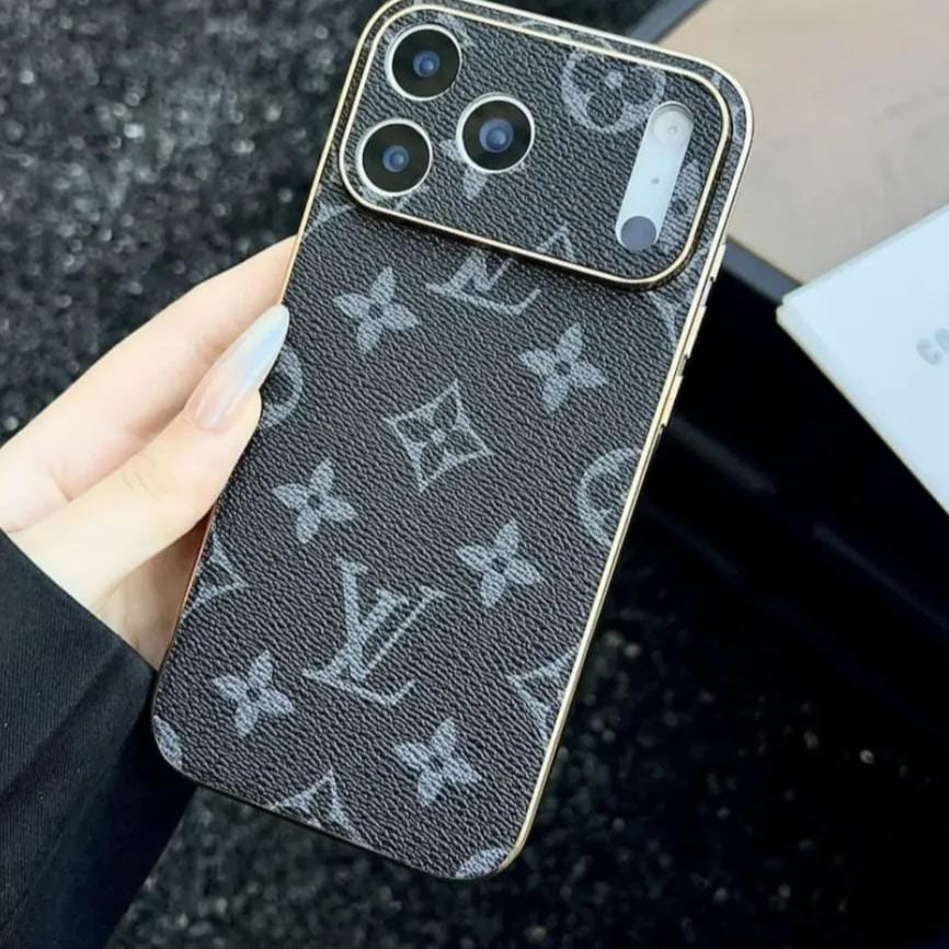 Louis Vuitton iPhone 17 Pro Max Case – Luxury Monogram Designer Cover