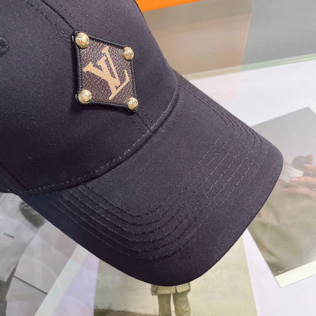 Louis Vuitton Premium Cotton Baseball Cap for Men & Women