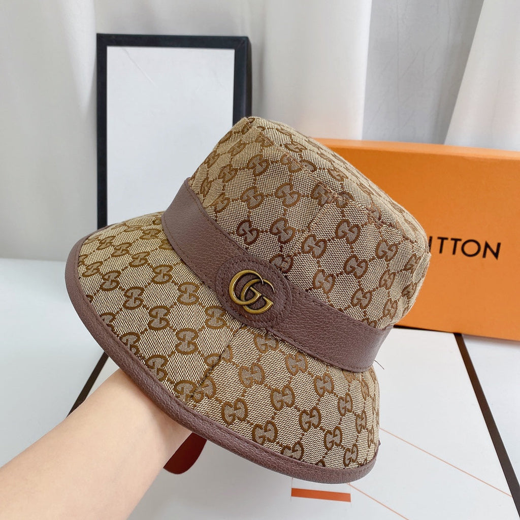 Gucci Bucket Hat GG Belt Buckle