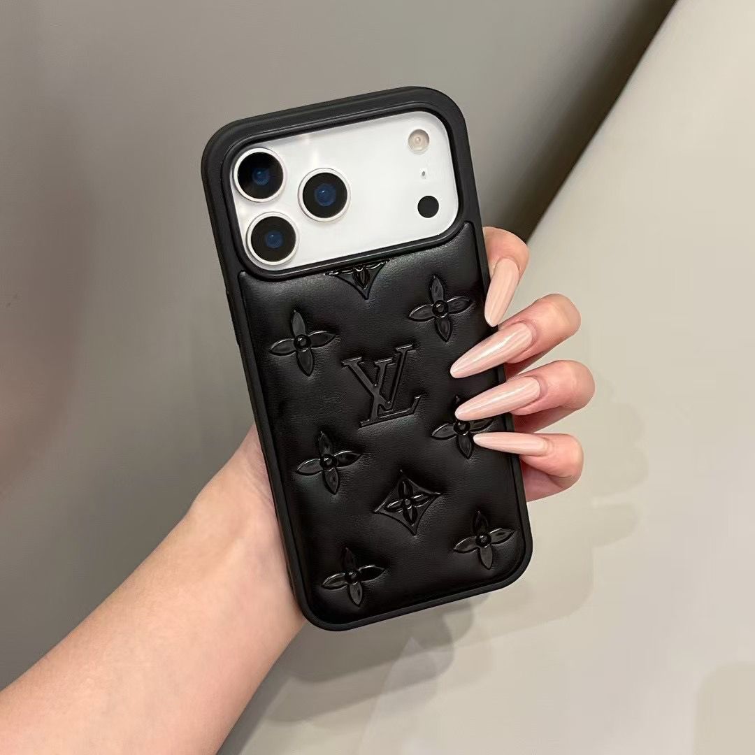 Louis Vuitton iPhone 17 Pro Max Case – Luxury Designer Cover