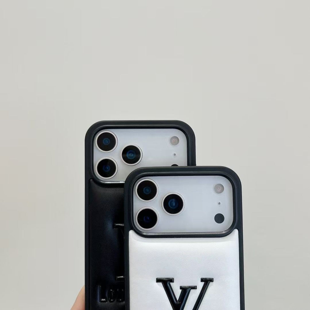 Luxury Louis Vuitton iPhone 17 Pro Max Case – Ultra-Slim Designer LV Cover For iPhone