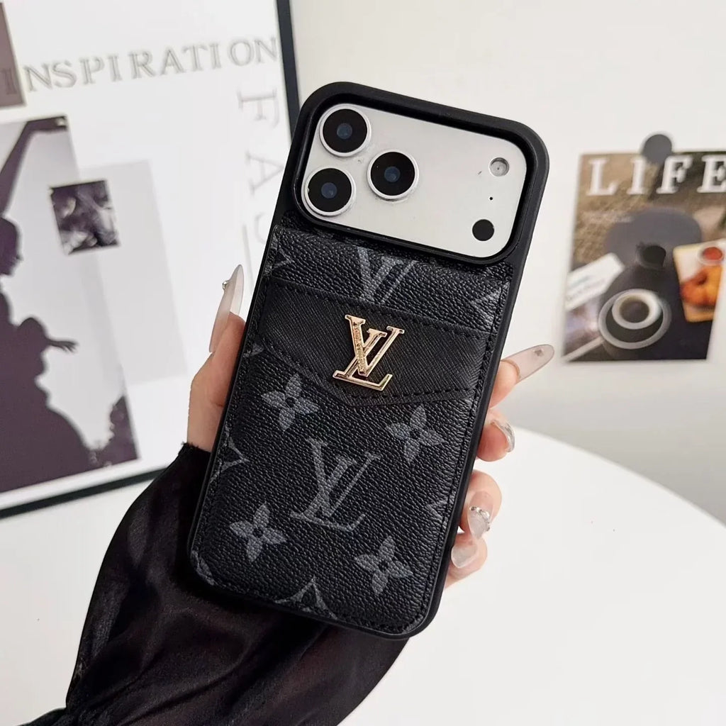 Louis Vuitton iPhone 18 Pro Case with Card Holder – Classic Monogram Leather